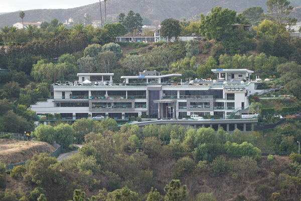 Party House Danger:  LAFD has an approximate 10-minute delay to respond to a Roscomare Road emergency